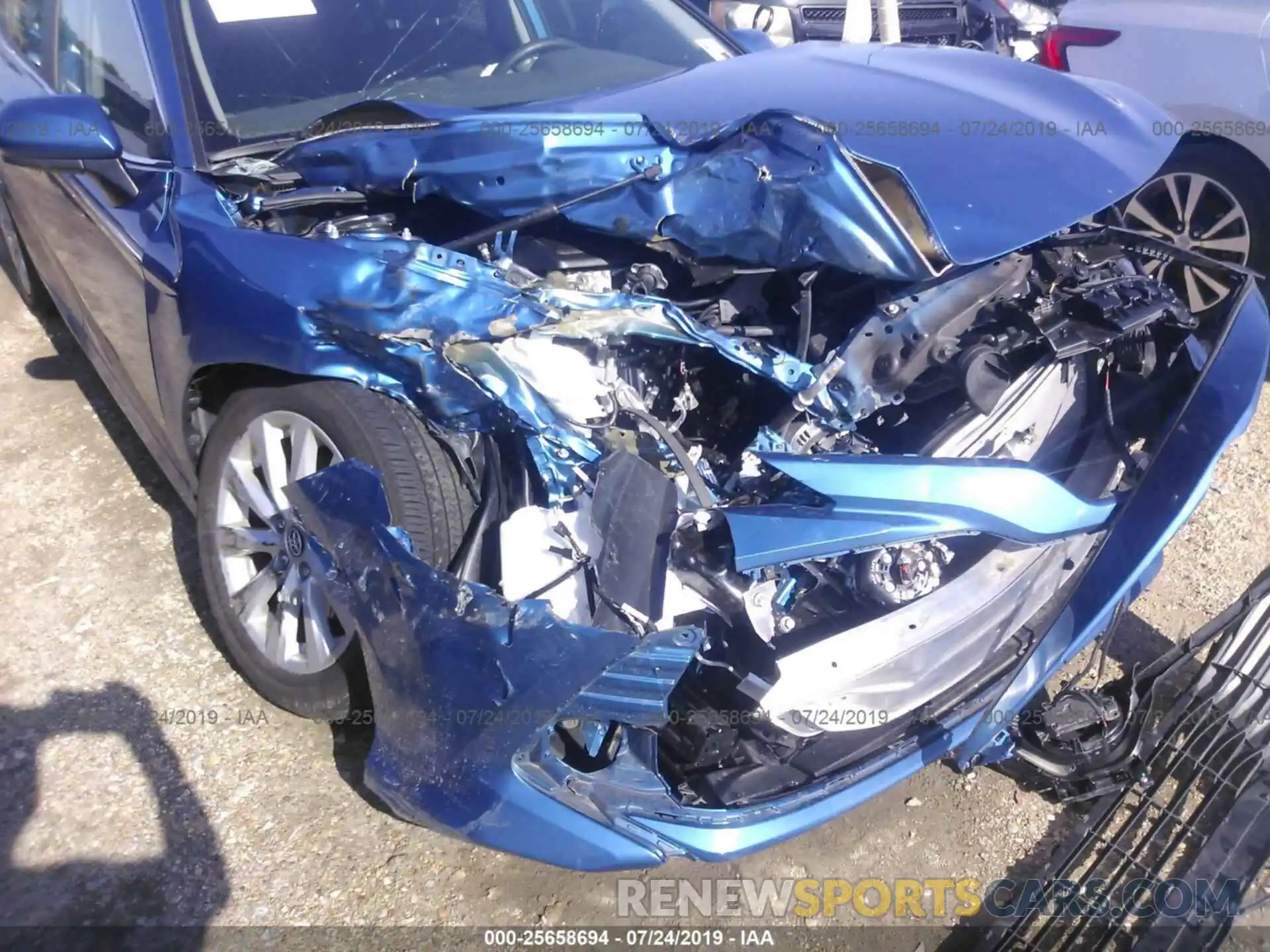 6 Photograph of a damaged car 4T1B11HK0KU178578 TOYOTA CAMRY 2019