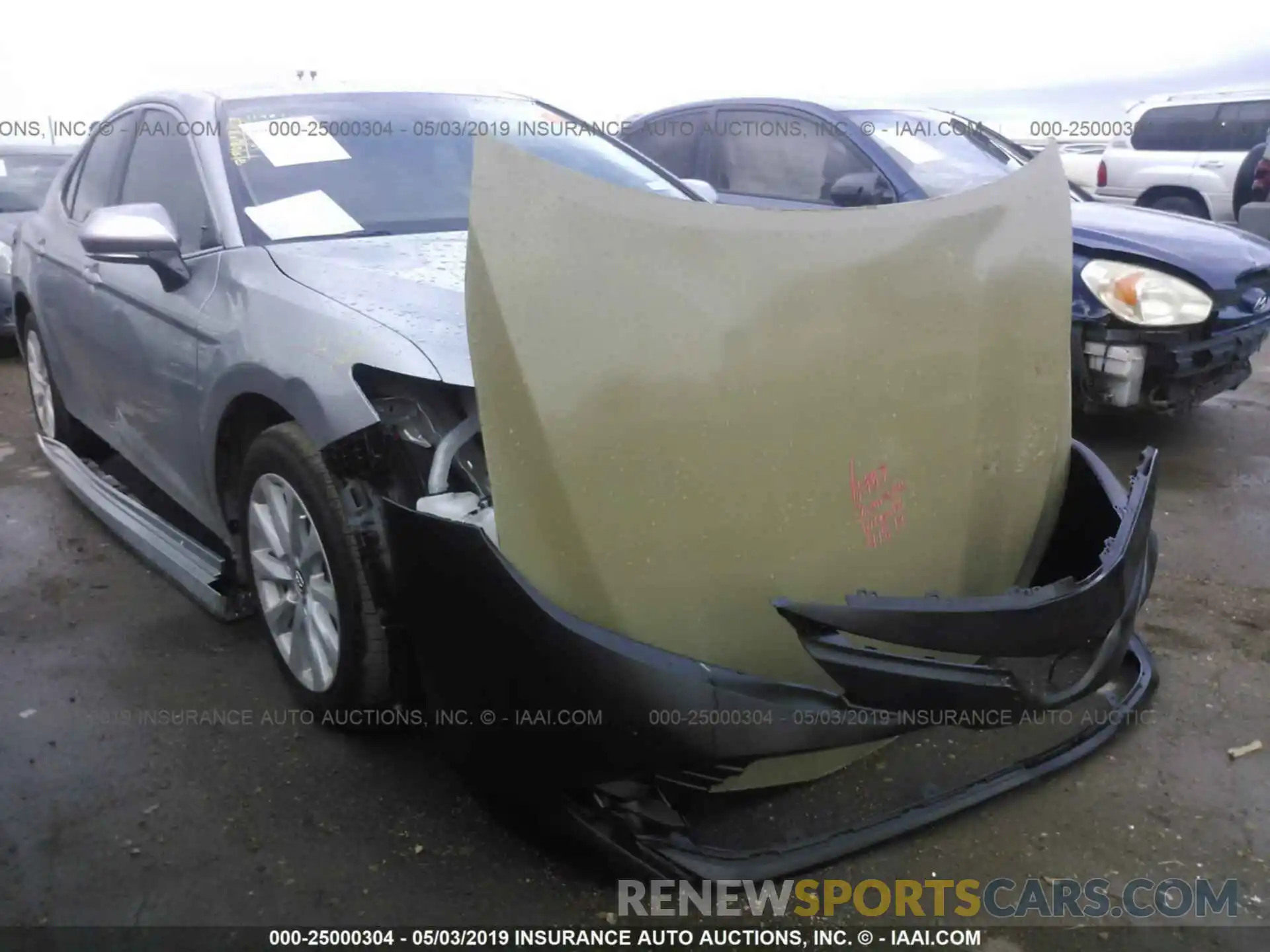1 Photograph of a damaged car 4T1B11HK0KU183487 TOYOTA CAMRY 2019