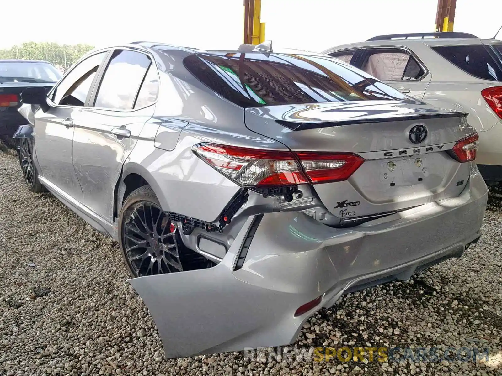 3 Photograph of a damaged car 4T1B11HK1KU214052 TOYOTA CAMRY 2019