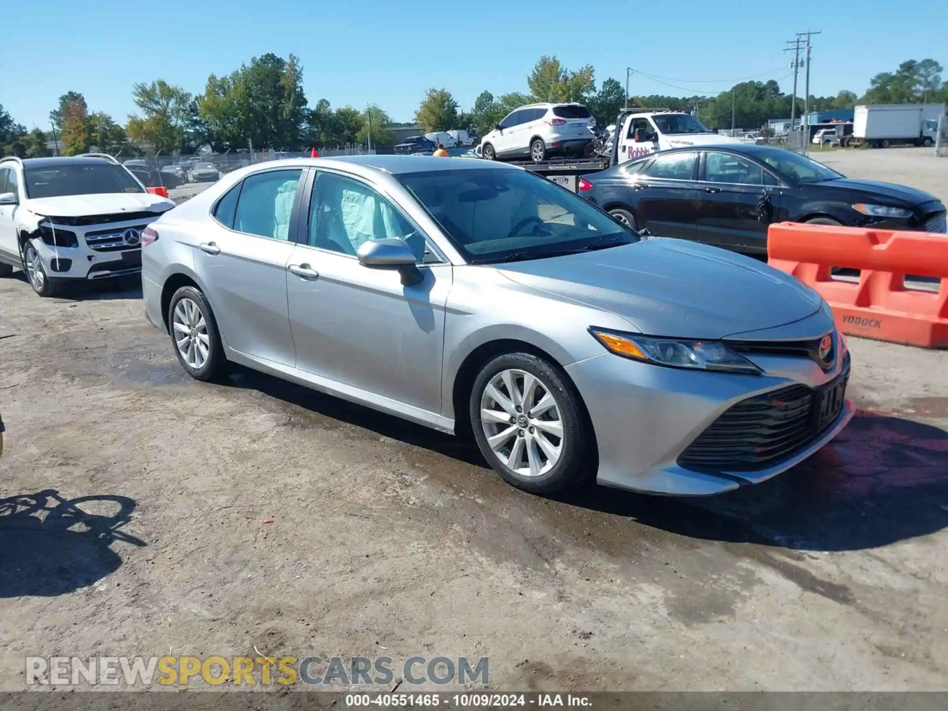 1 Photograph of a damaged car 4T1B11HK2KU698104 TOYOTA CAMRY 2019