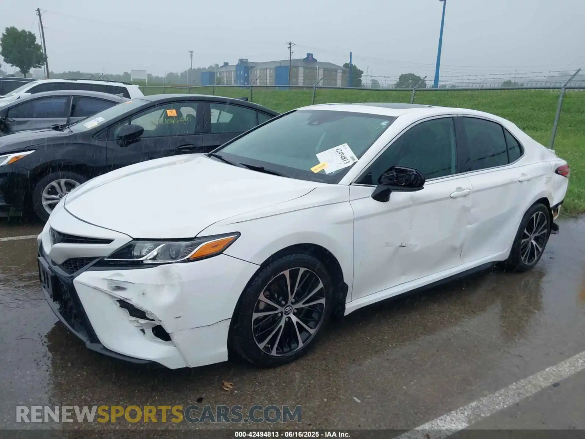 2 Photograph of a damaged car 4T1B11HK3KU221939 TOYOTA CAMRY 2019