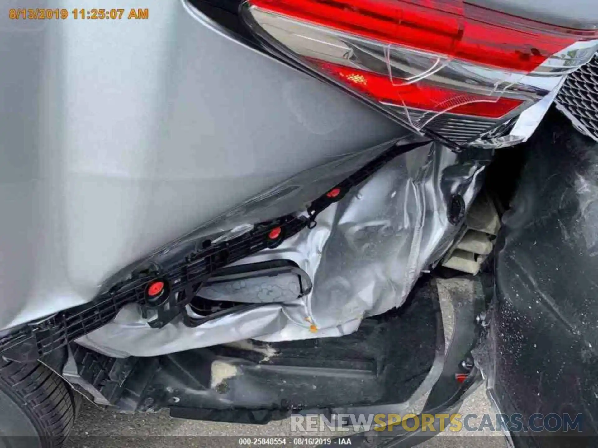 13 Photograph of a damaged car 4T1B11HK4KU245179 TOYOTA CAMRY 2019