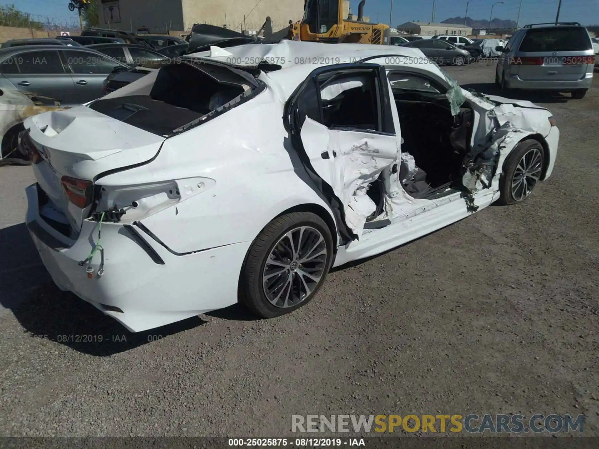 4 Photograph of a damaged car 4T1B11HK4KU713511 TOYOTA CAMRY 2019