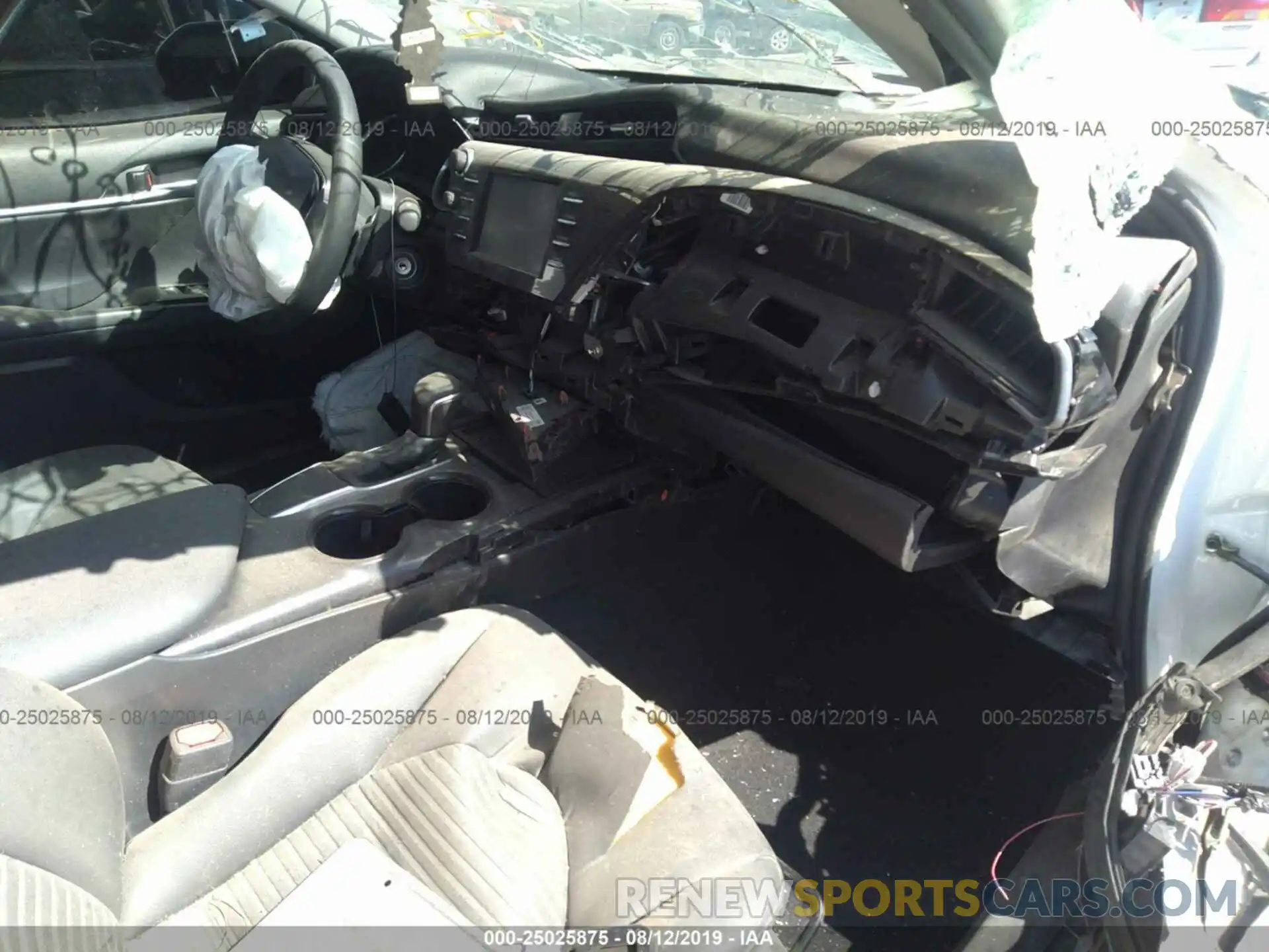 5 Photograph of a damaged car 4T1B11HK4KU713511 TOYOTA CAMRY 2019