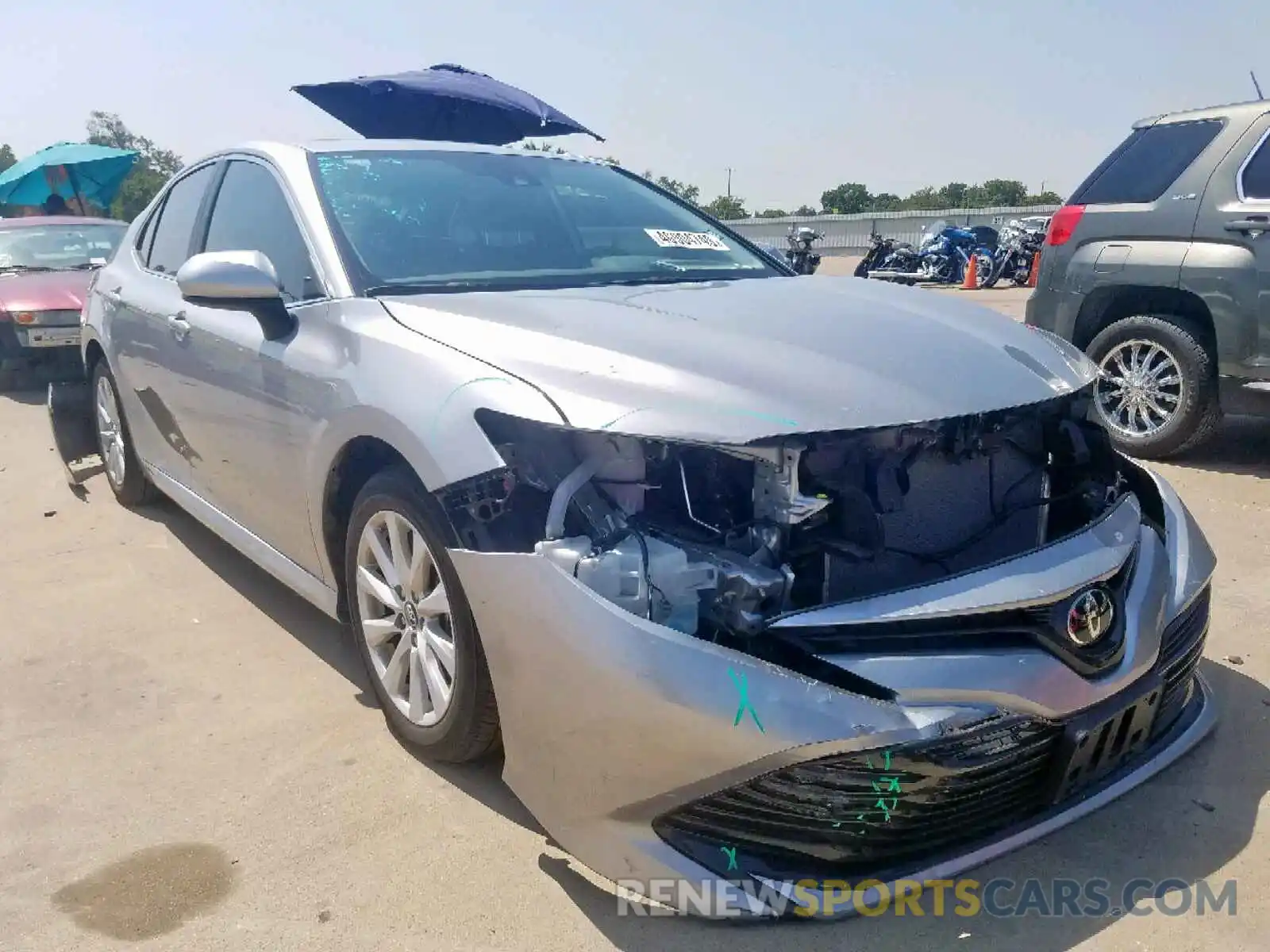 1 Photograph of a damaged car 4T1B11HK5KU684391 TOYOTA CAMRY 2019