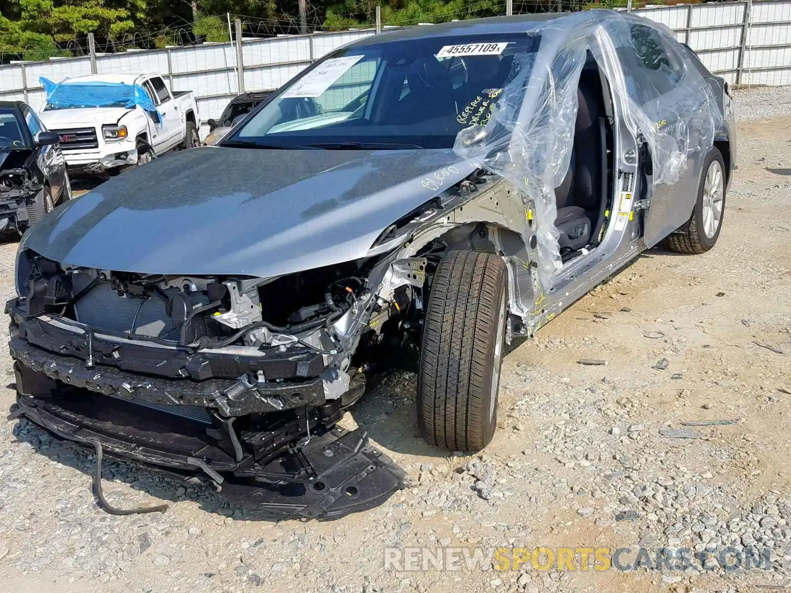 2 Photograph of a damaged car 4T1B11HK6KU723523 TOYOTA CAMRY 2019