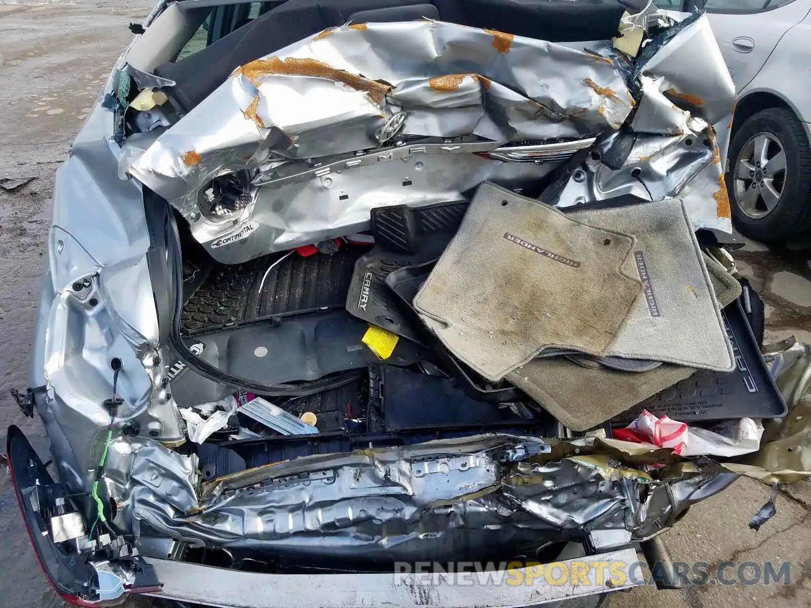 9 Photograph of a damaged car 4T1B11HK6KU847257 TOYOTA CAMRY 2019
