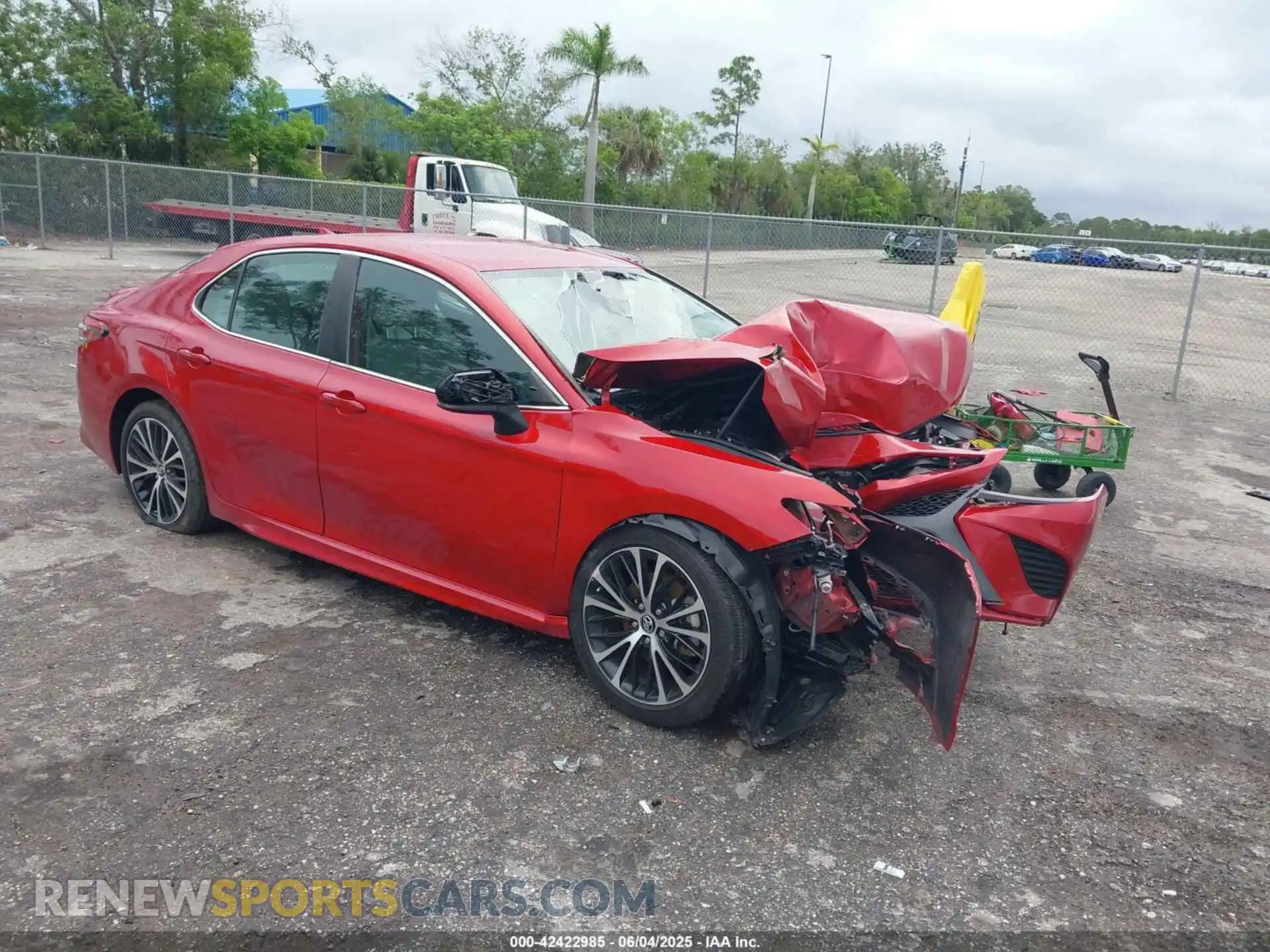 1 Photograph of a damaged car 4T1B11HK7KU257715 TOYOTA CAMRY 2019