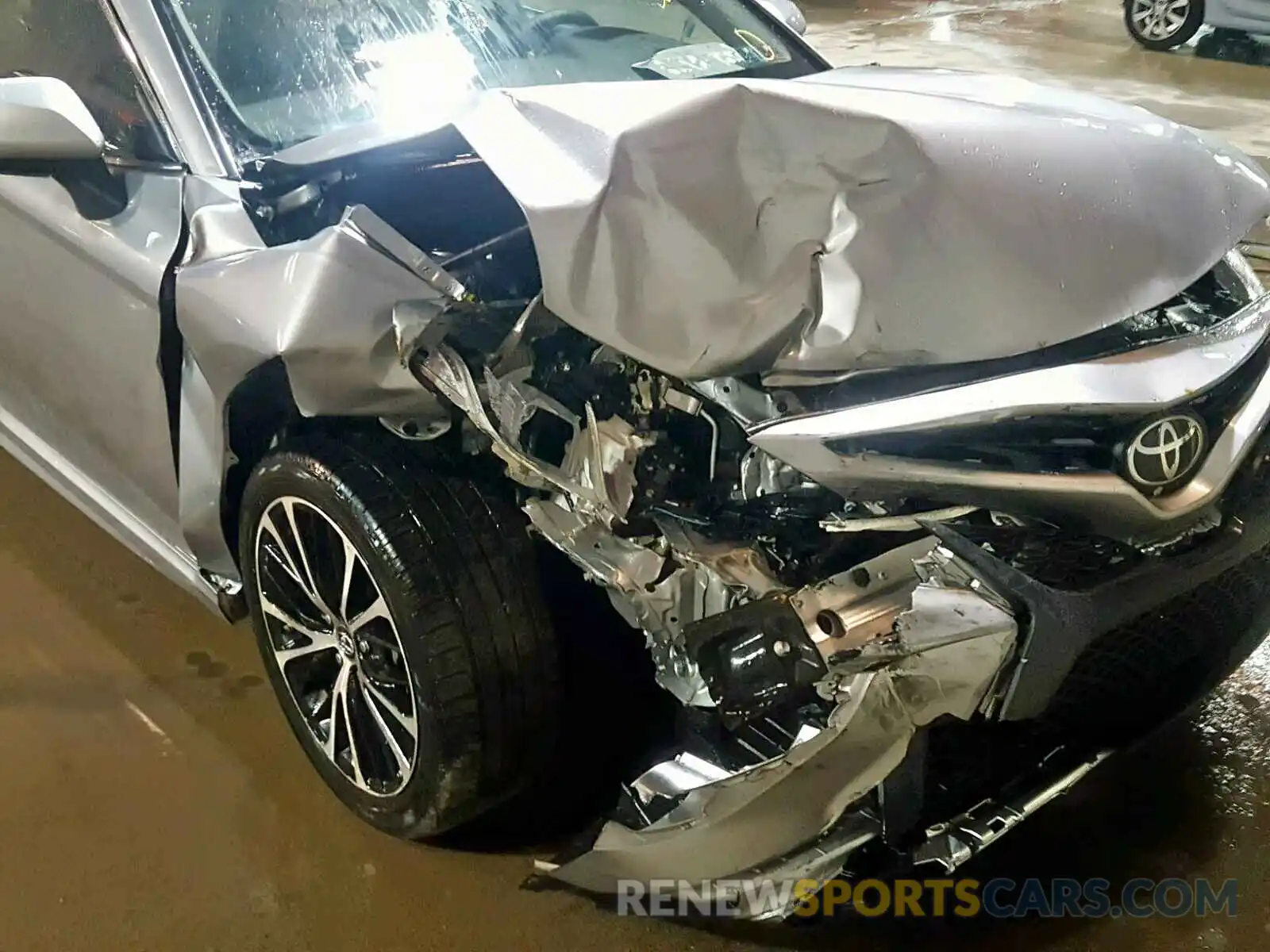 9 Photograph of a damaged car 4T1B11HK8KU714855 TOYOTA CAMRY 2019