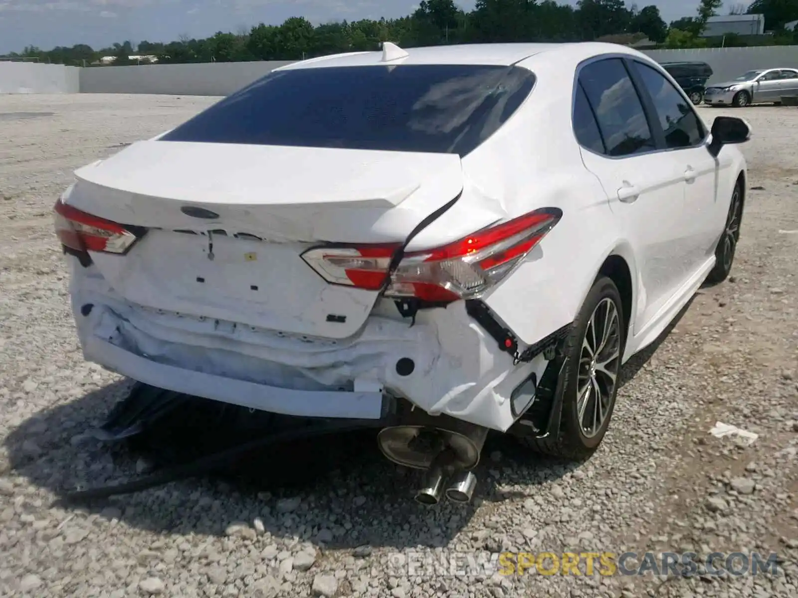 4 Photograph of a damaged car 4T1B11HK8KU744891 TOYOTA CAMRY 2019