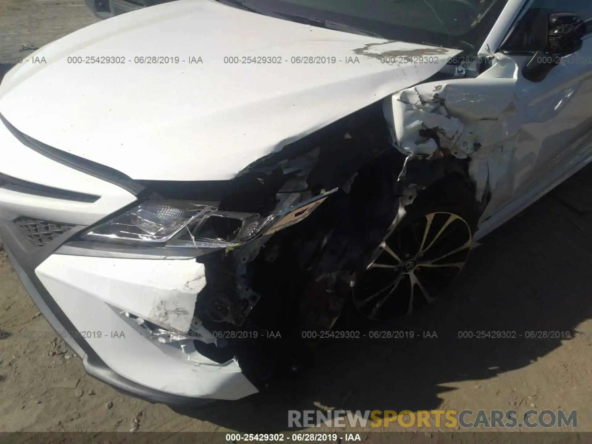 6 Photograph of a damaged car 4T1B11HK9KU182564 TOYOTA CAMRY 2019