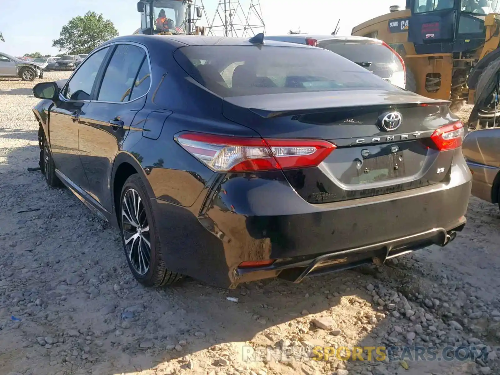 3 Photograph of a damaged car 4T1B11HK9KU226112 TOYOTA CAMRY 2019