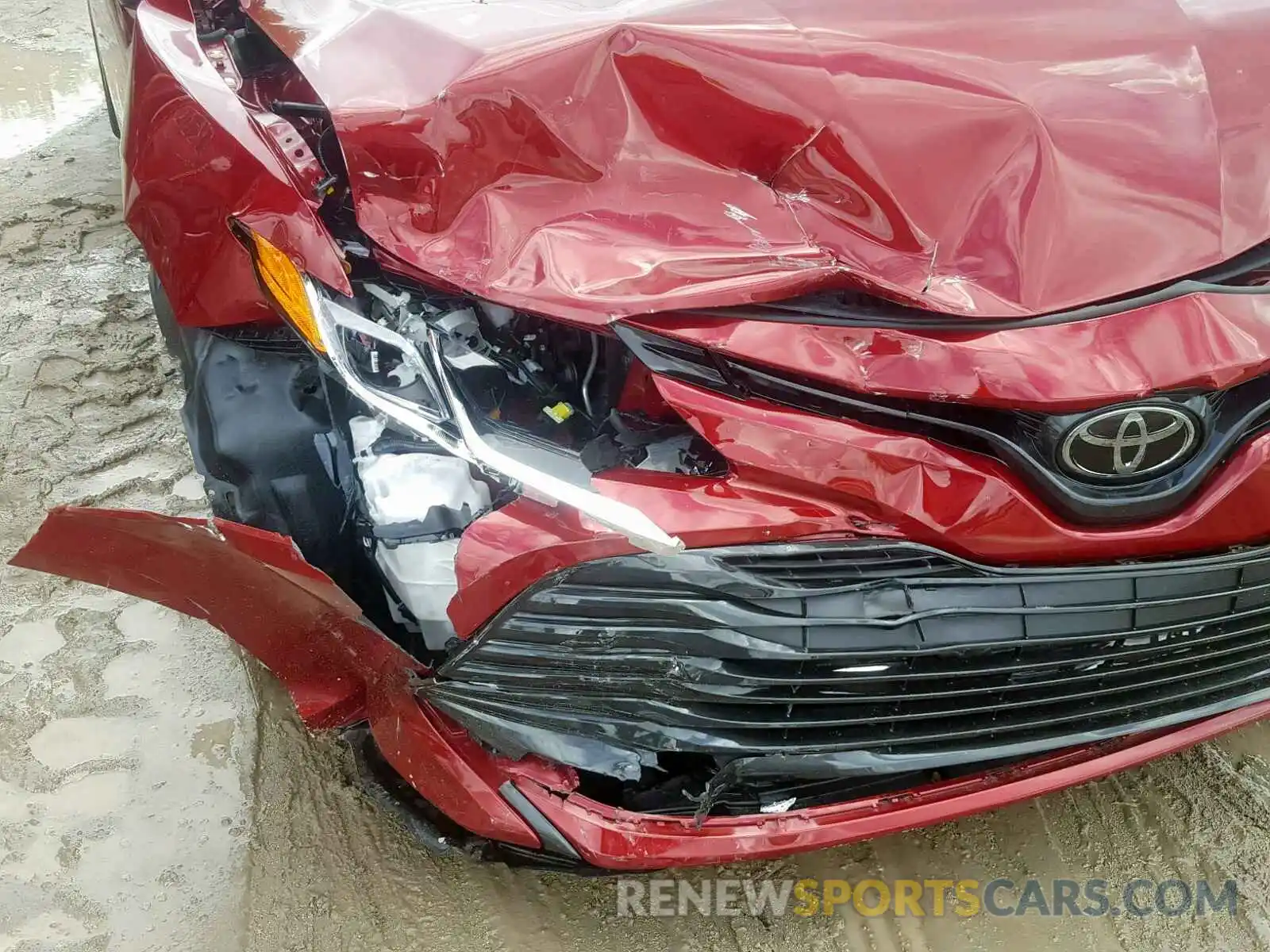 9 Photograph of a damaged car 4T1B11HK9KU244450 TOYOTA CAMRY 2019