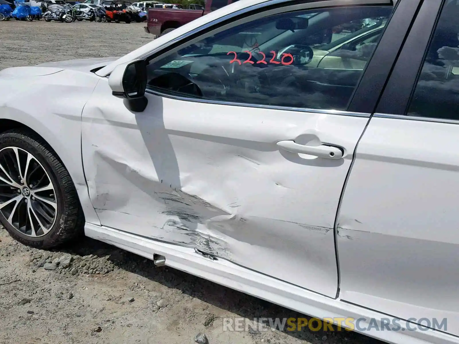 9 Photograph of a damaged car 4T1B11HK9KU714220 TOYOTA CAMRY 2019