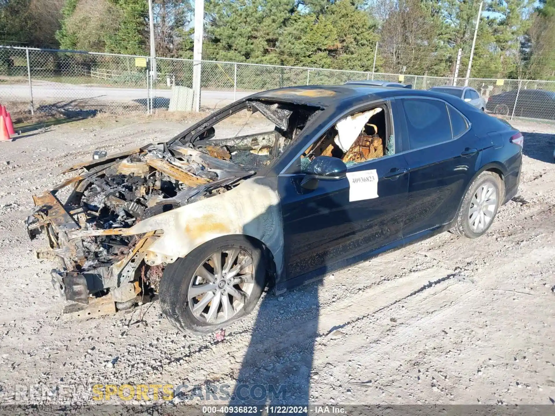 2 fotografías del automóvil dañado 4T1B11HK9KU764504 TOYOTA CAMRY 2019