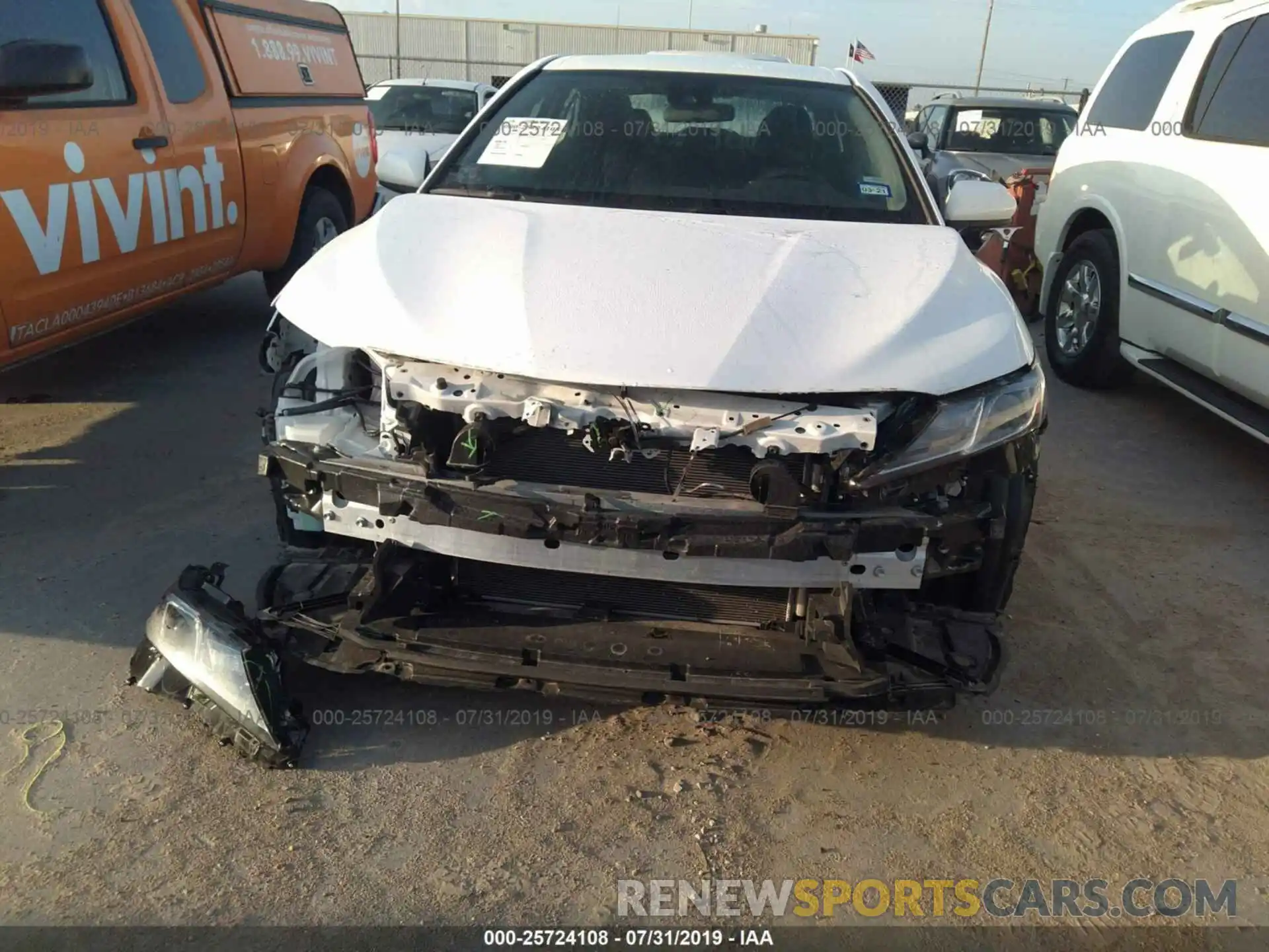6 Photograph of a damaged car 4T1B11HK9KU777785 TOYOTA CAMRY 2019