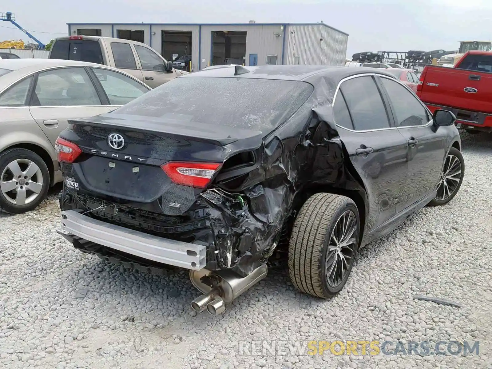 4 Photograph of a damaged car 4T1B11HK9KU801857 TOYOTA CAMRY 2019
