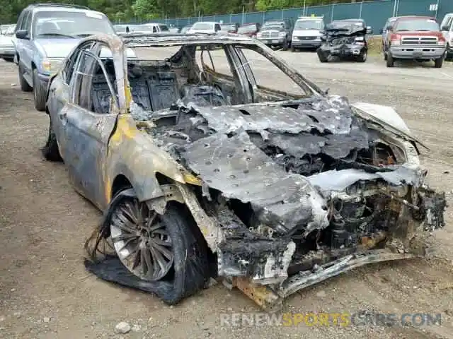 1 Photograph of a damaged car 4T1B11HKXKU699713 TOYOTA CAMRY 2019