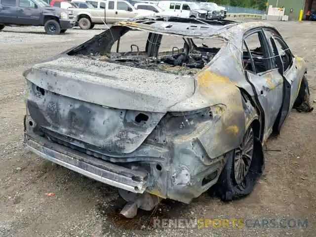 4 Photograph of a damaged car 4T1B11HKXKU699713 TOYOTA CAMRY 2019