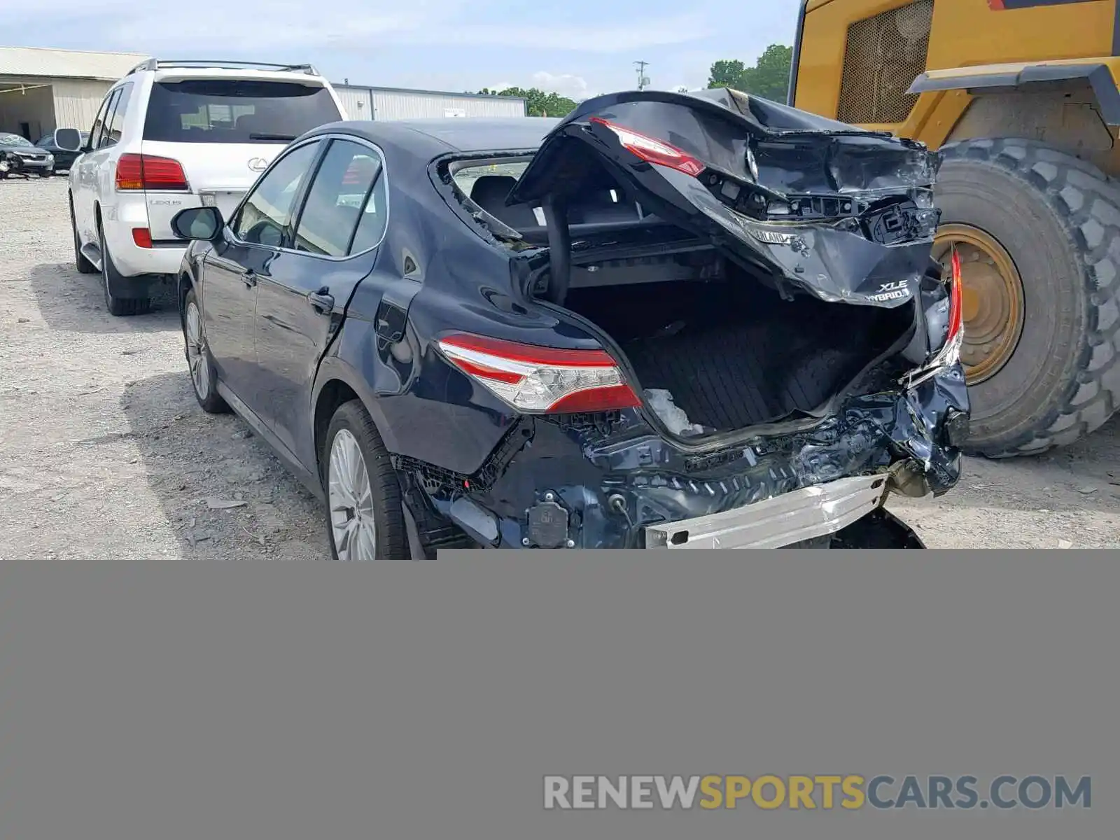 3 Photograph of a damaged car 4T1B21HK1KU515806 TOYOTA CAMRY 2019