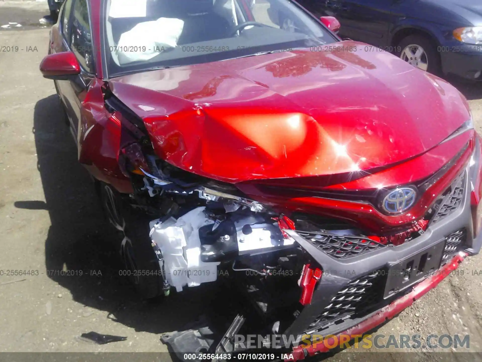 6 Photograph of a damaged car 4T1B21HK4KU012139 TOYOTA CAMRY 2019