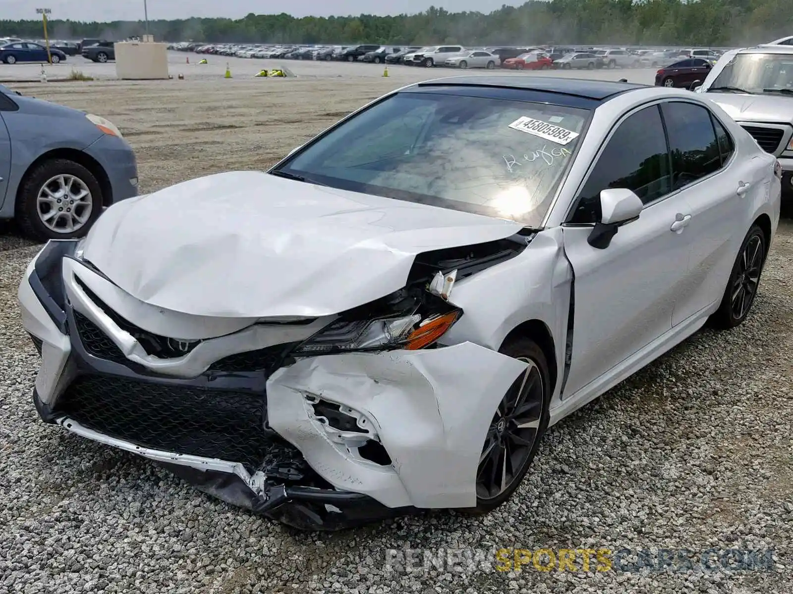 2 Photograph of a damaged car 4T1B61HK3KU751684 TOYOTA CAMRY 2019
