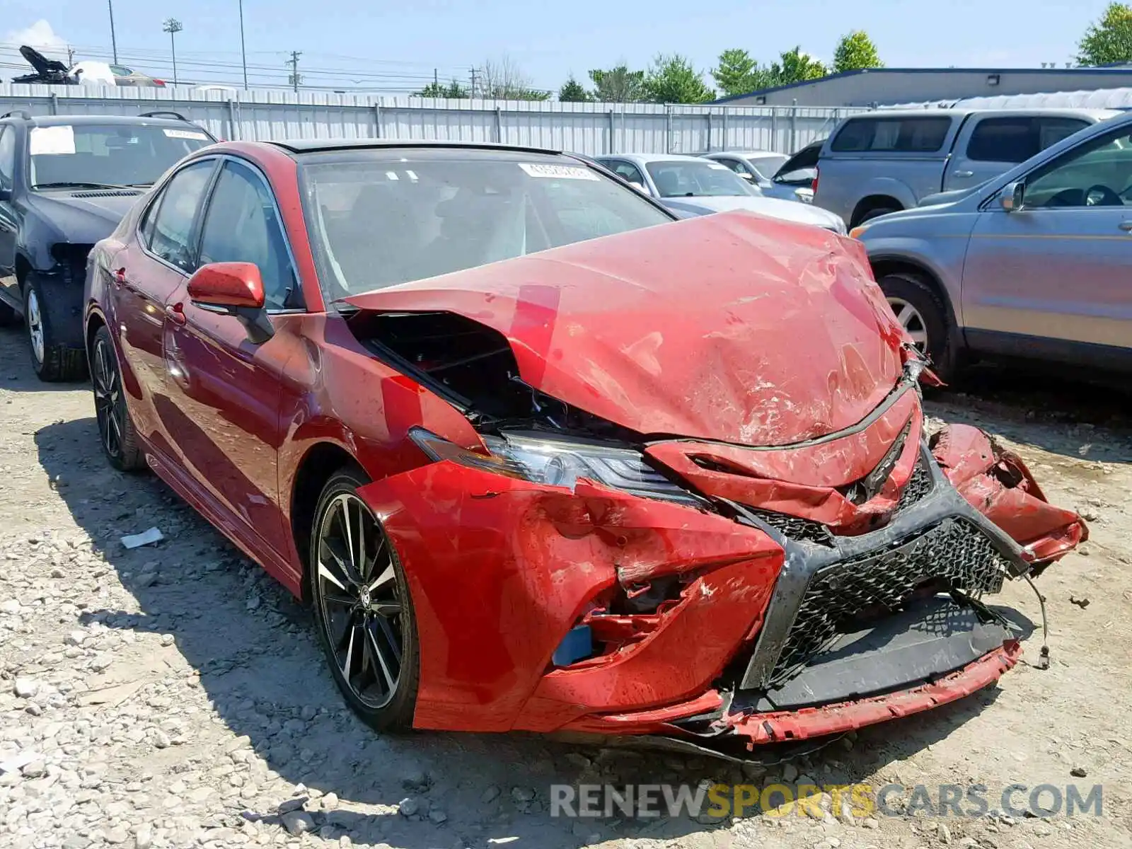 1 Photograph of a damaged car 4T1B61HK6KU159969 TOYOTA CAMRY 2019