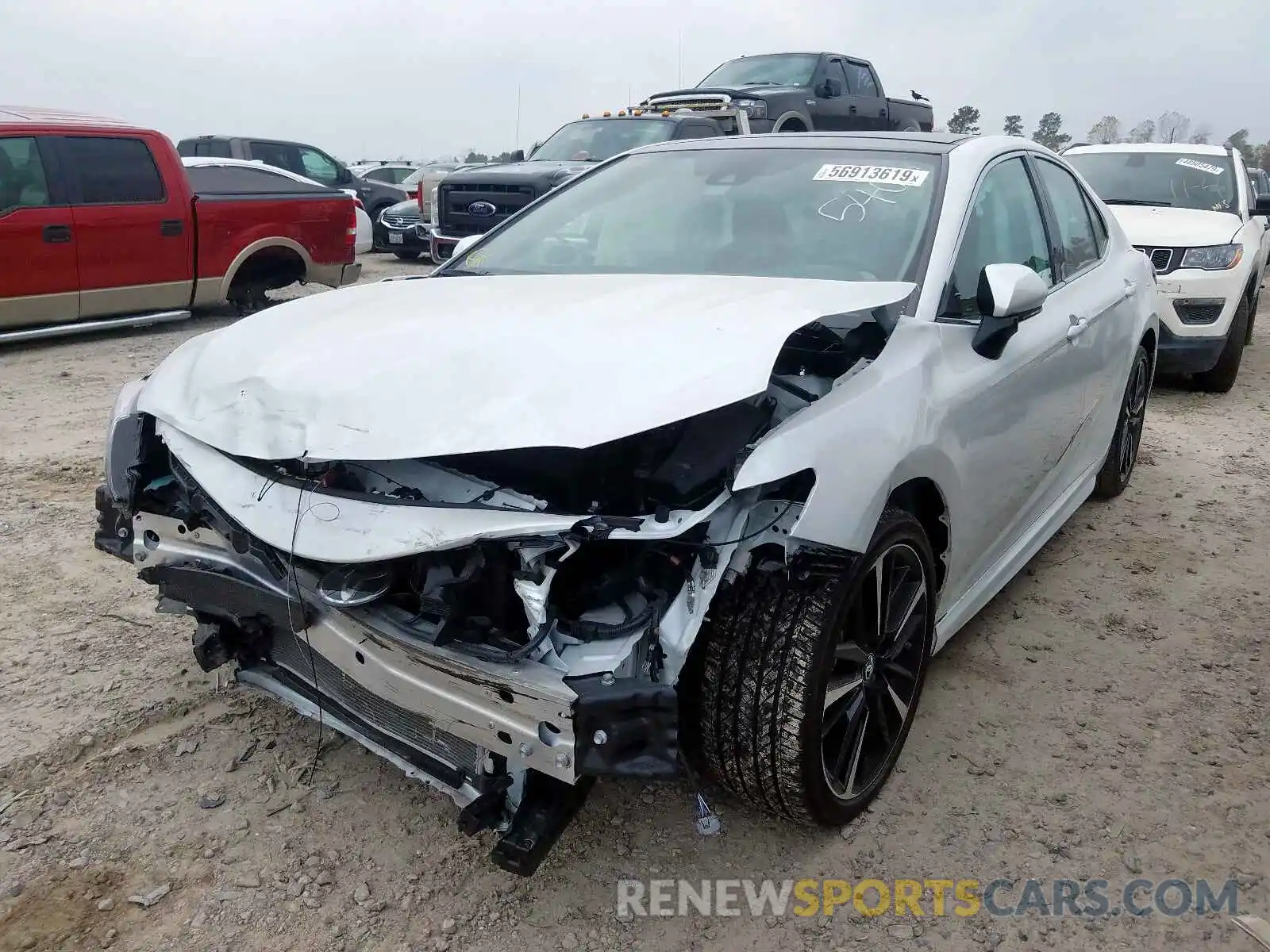 2 Photograph of a damaged car 4T1B61HK7KU775406 TOYOTA CAMRY 2019