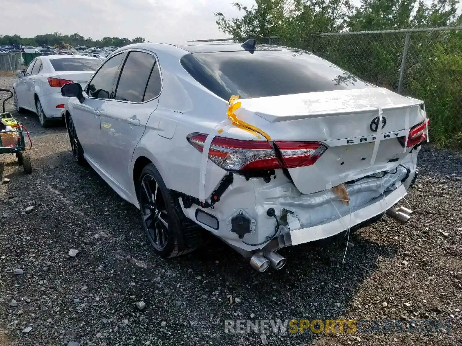 3 Photograph of a damaged car 4T1B61HK8KU817663 TOYOTA CAMRY 2019