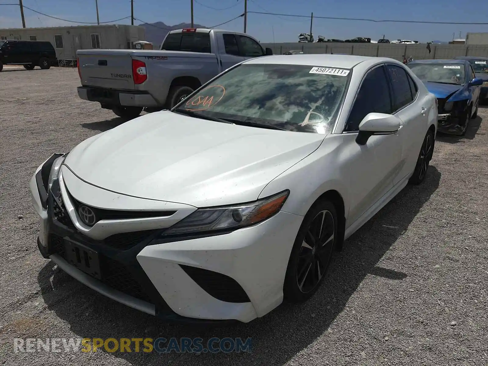 2 Photograph of a damaged car 4T1B61HKXKU795701 TOYOTA CAMRY 2019