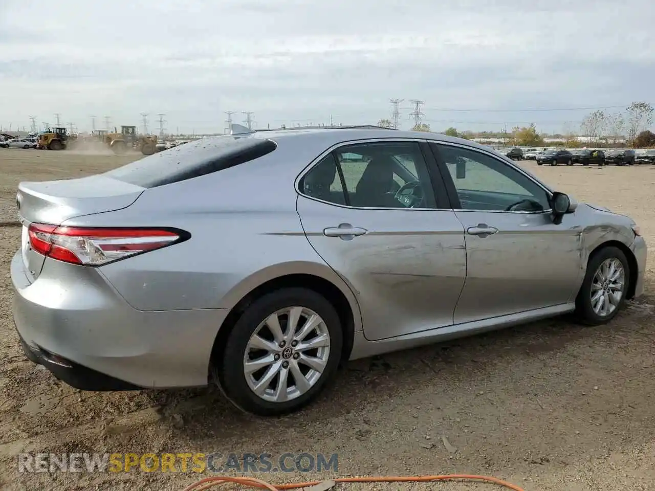 3 fotografías del automóvil dañado 4T1C11AK6LU960951 TOYOTA CAMRY 2020
