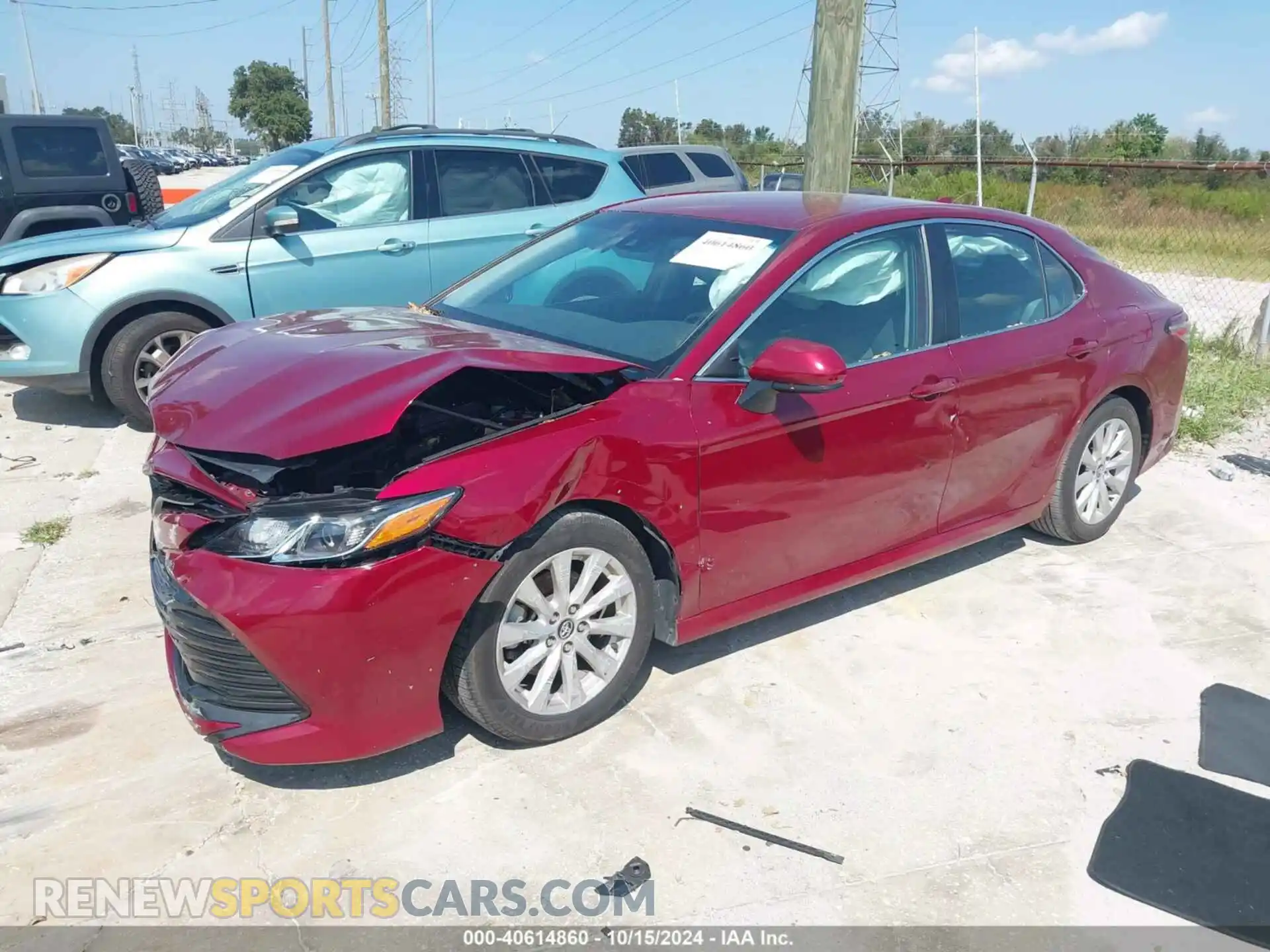 2 Photograph of a damaged car 4T1C11AK8LU870085 TOYOTA CAMRY 2020
