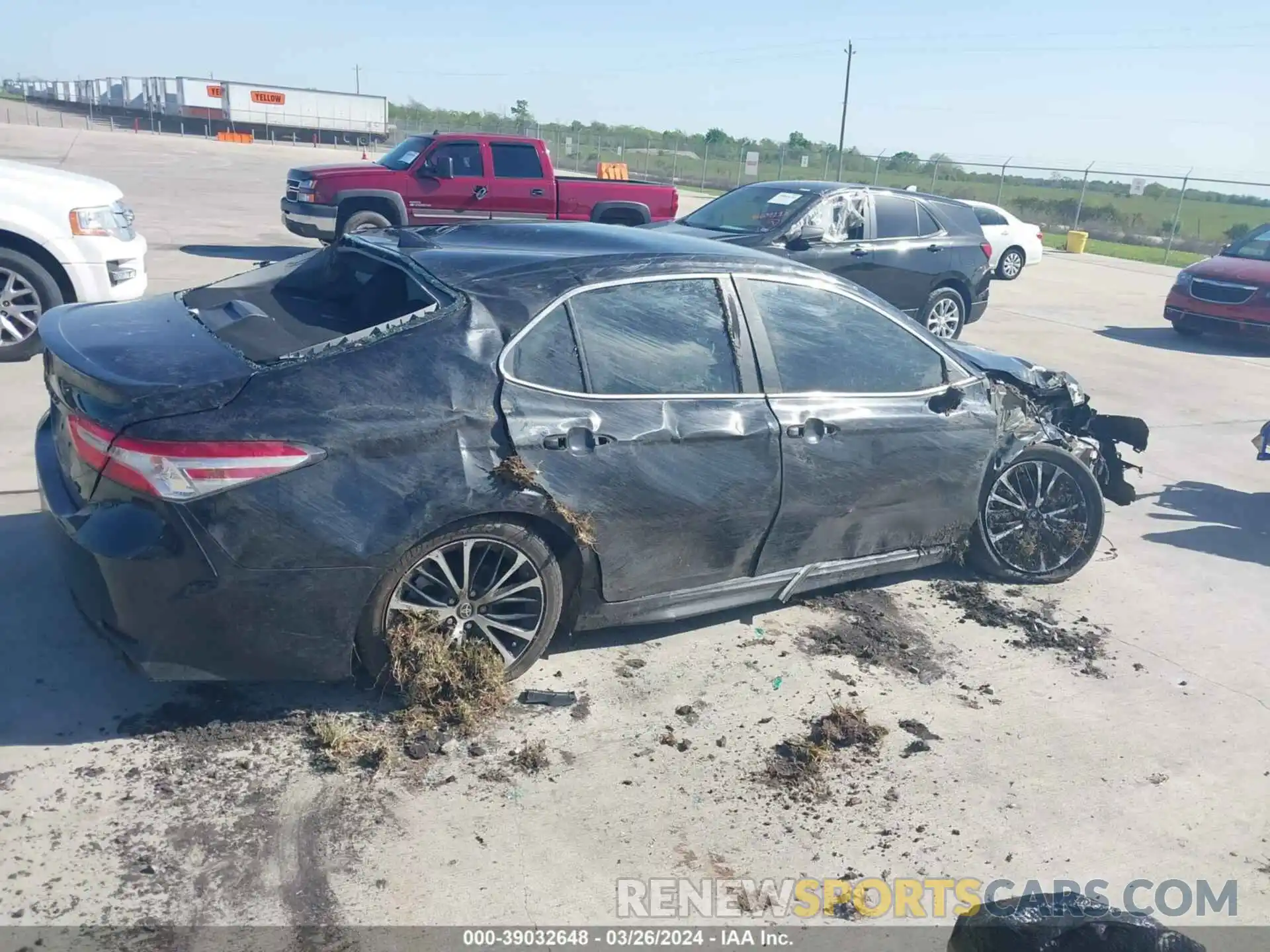 6 Photograph of a damaged car 4T1G11AK0LU503618 TOYOTA CAMRY 2020