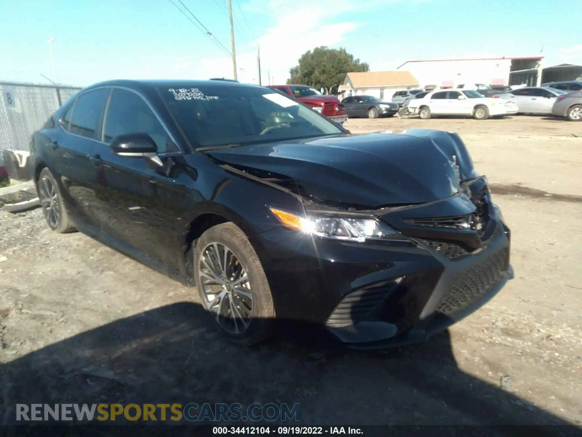 1 Photograph of a damaged car 4T1G11AK7LU988310 TOYOTA CAMRY 2020
