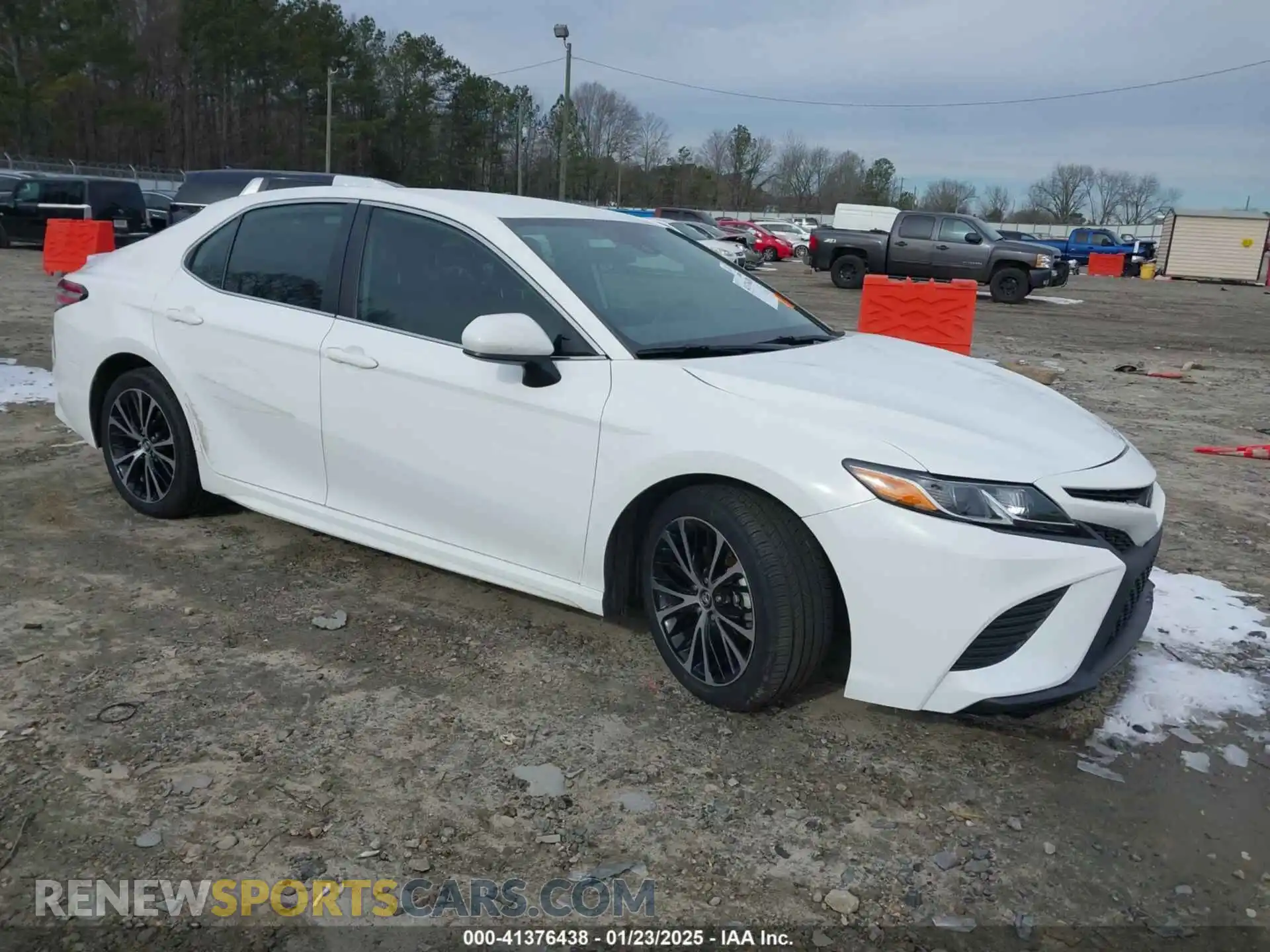 1 fotografías del automóvil dañado 4T1G11AKXLU920633 TOYOTA CAMRY 2020