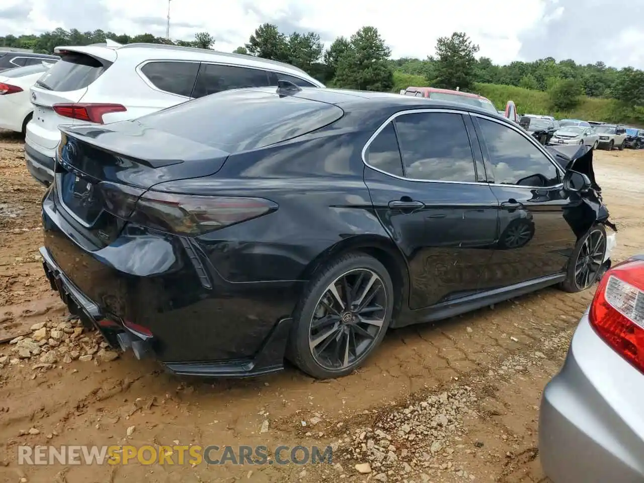 3 Photograph of a damaged car 4T1K61AK4LU977583 TOYOTA CAMRY 2020