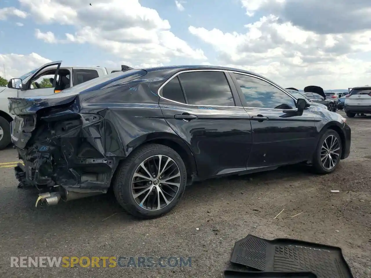 3 Photograph of a damaged car 4T1M11AK0LU507252 TOYOTA CAMRY 2020