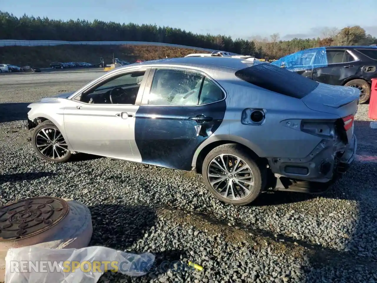 2 Photograph of a damaged car 4T1M11AK0LU937735 TOYOTA CAMRY 2020