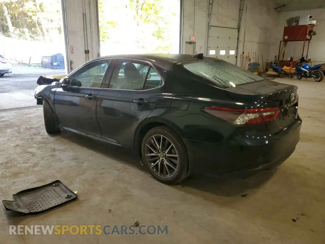 2 Photograph of a damaged car 4T1F11BK3MU040501 TOYOTA CAMRY 2021