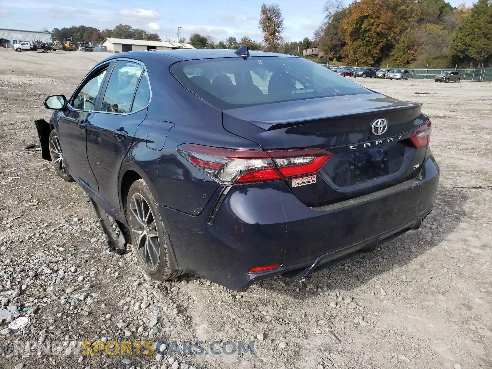 3 Фотография поврежденного автомобиля 4T1G11AK0MU494372 TOYOTA CAMRY 2021