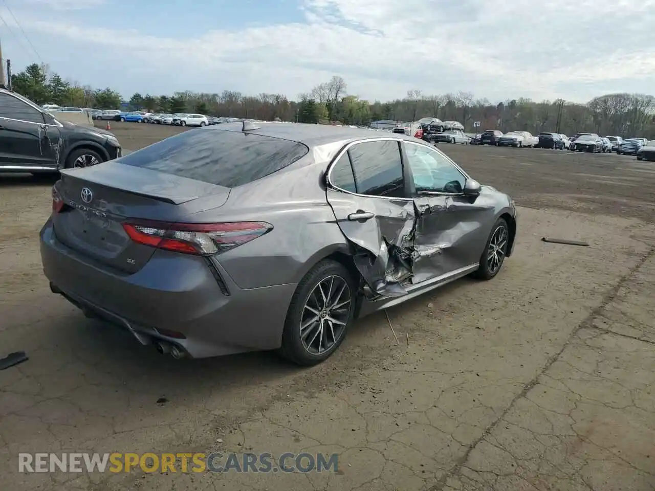 3 Photograph of a damaged car 4T1G11AK6MU578258 TOYOTA CAMRY 2021