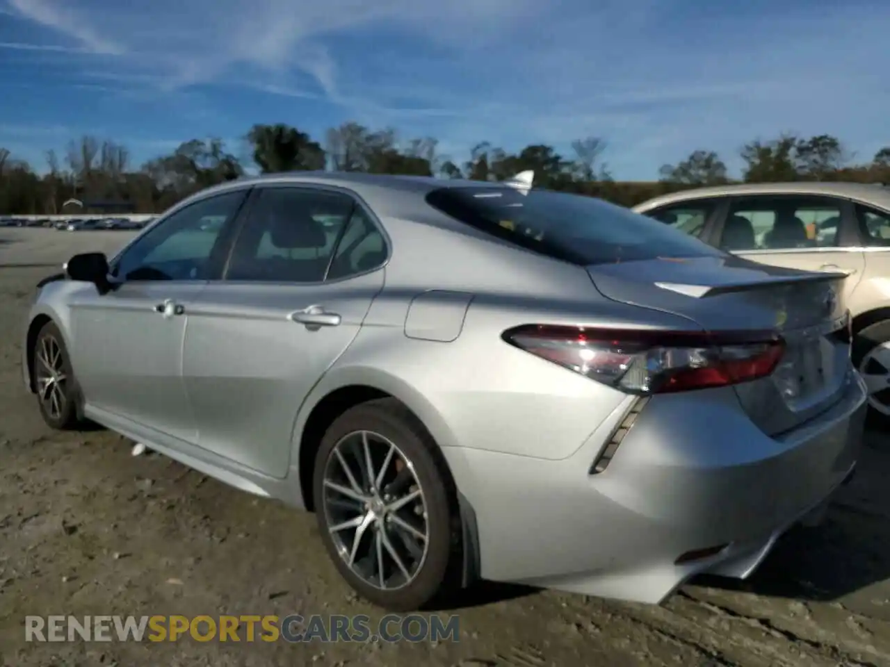 2 Photograph of a damaged car 4T1G11BKXMU026003 TOYOTA CAMRY 2021