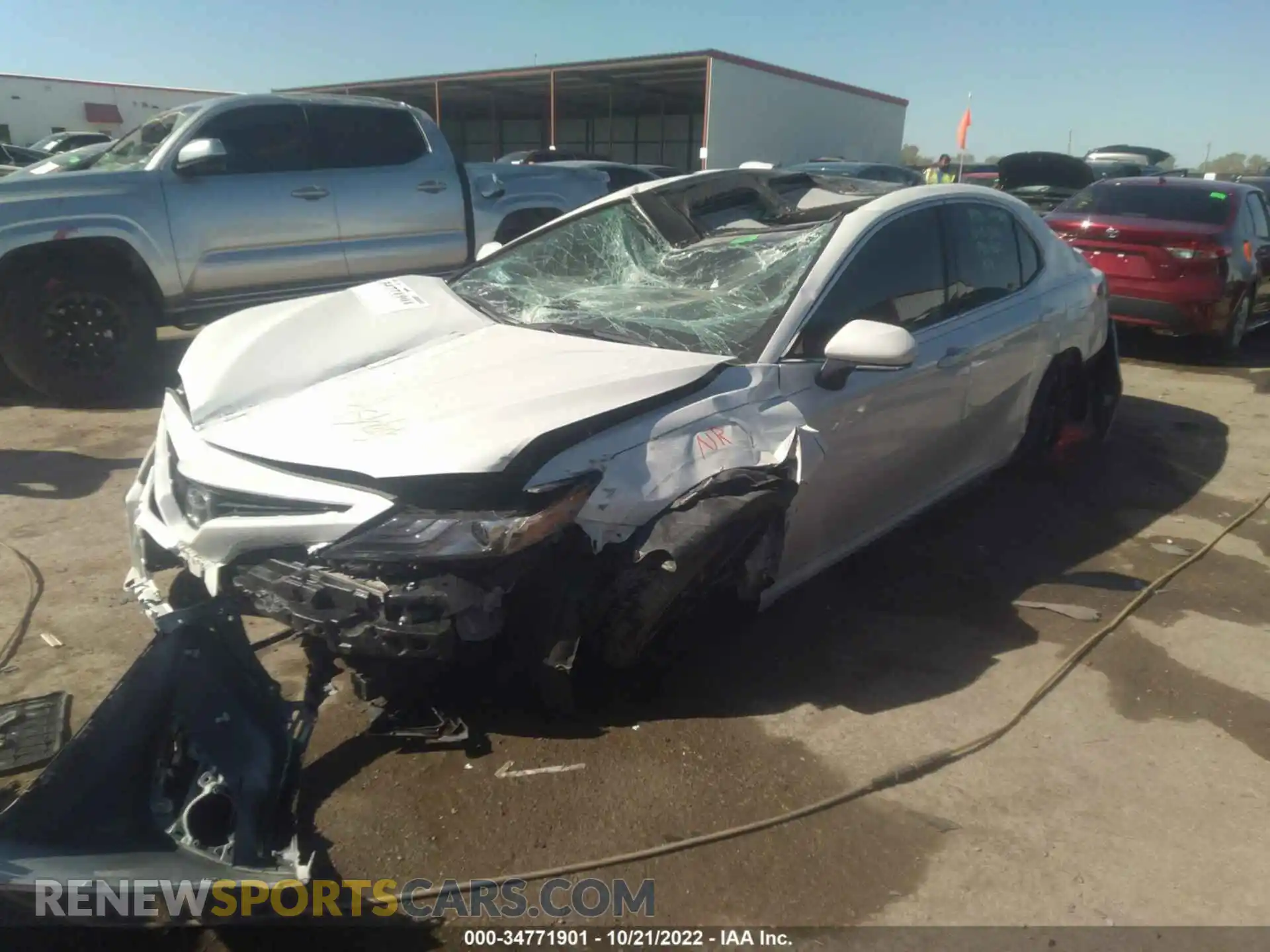 2 fotografías del automóvil dañado 4T1K61AK3MU534004 TOYOTA CAMRY 2021