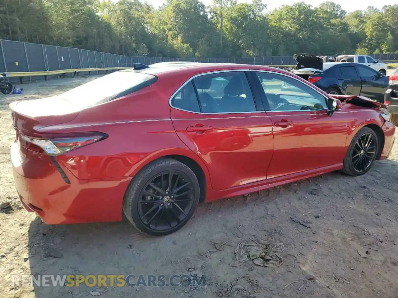 3 Photograph of a damaged car 4T1K61BK2MU036357 TOYOTA CAMRY 2021