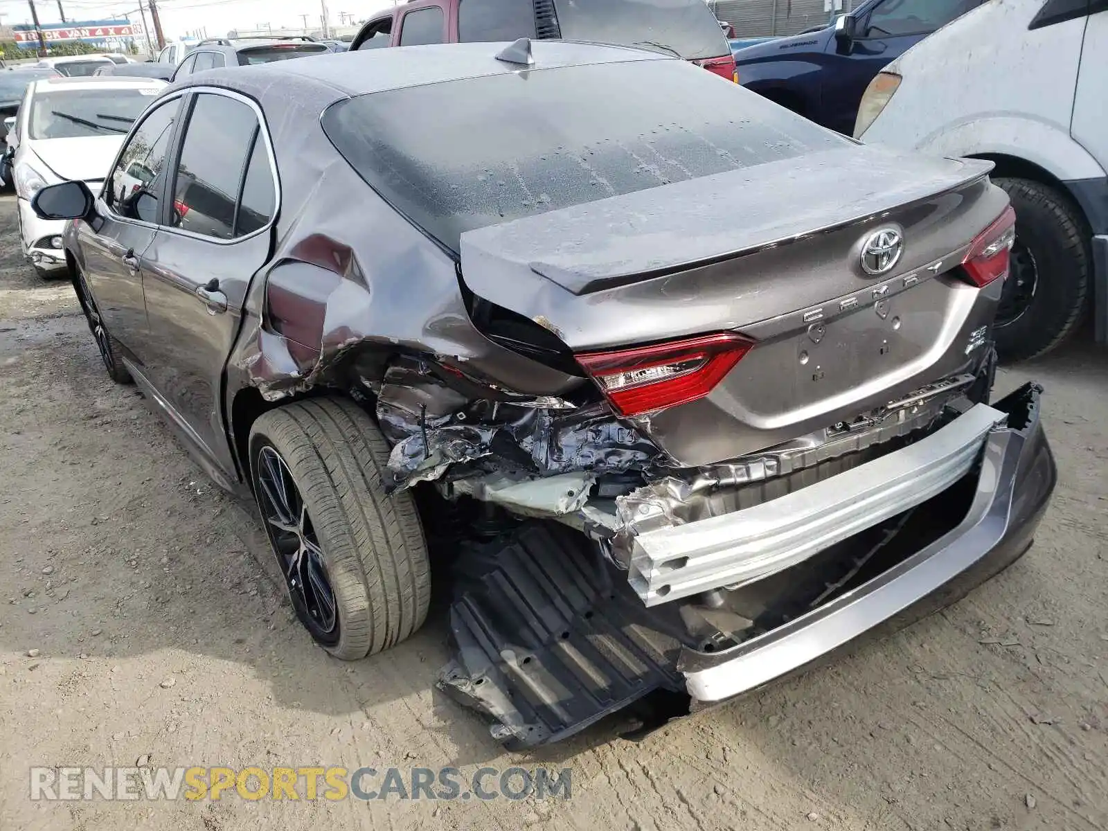 3 Фотография поврежденного автомобиля 4T1T11BK4MU030305 TOYOTA CAMRY 2021