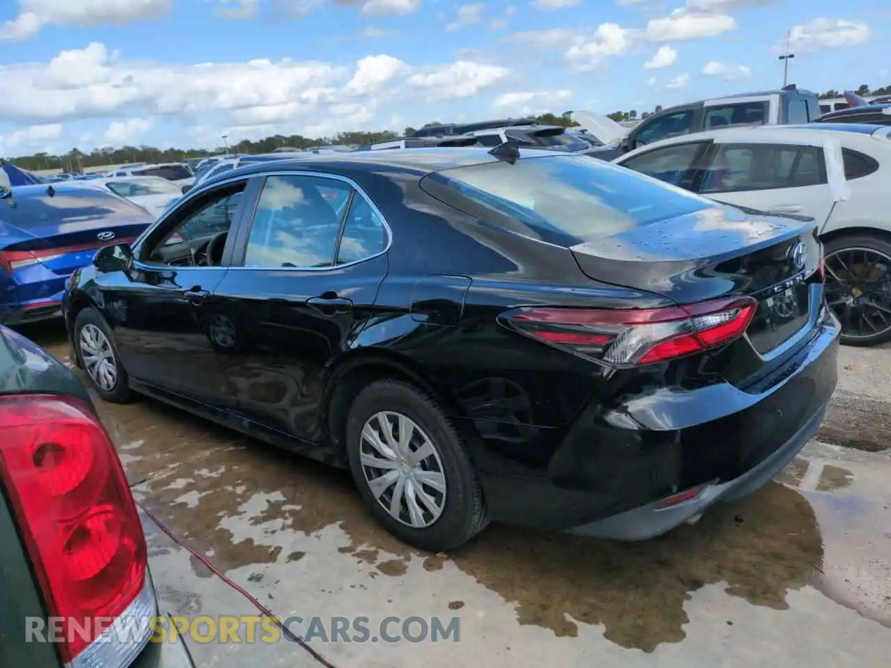 2 Photograph of a damaged car 4T1C31AK8NU576909 TOYOTA CAMRY 2022