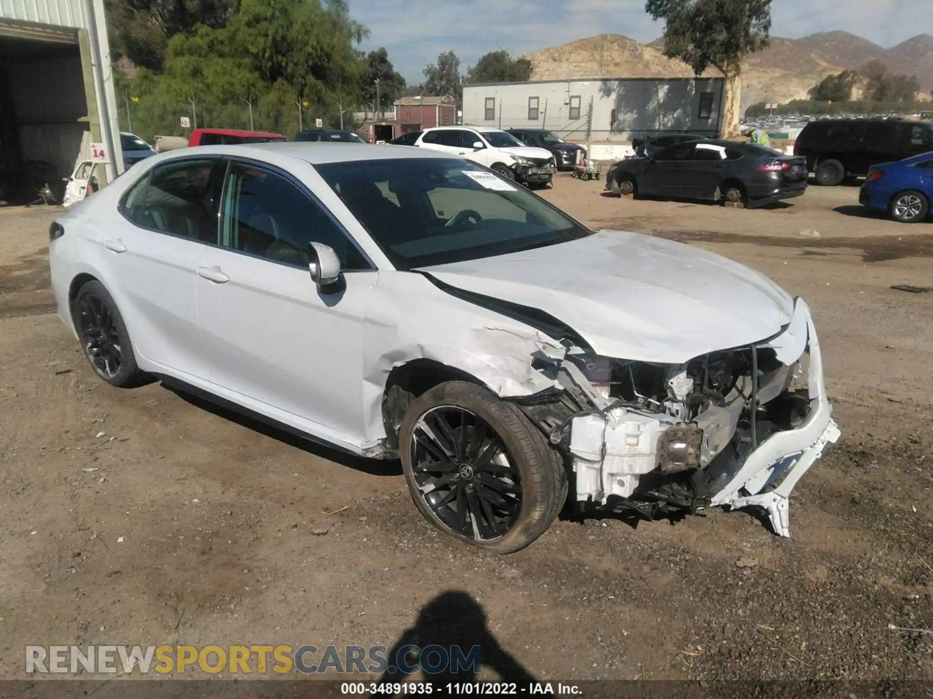 1 Photograph of a damaged car 4T1K61AK7NU008802 TOYOTA CAMRY 2022