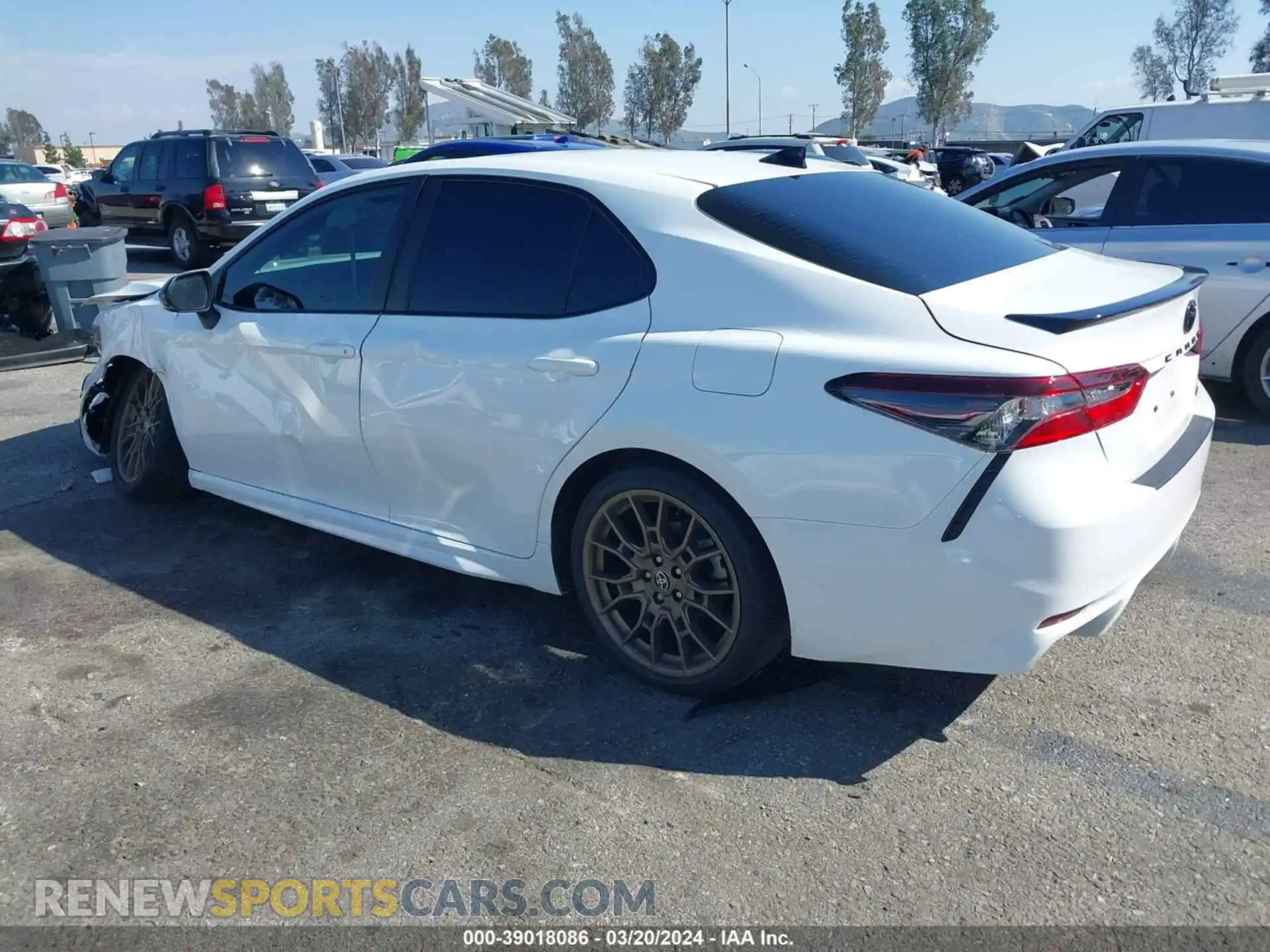3 fotografías del automóvil dañado 4T1G11AK9PU141584 TOYOTA CAMRY 2023