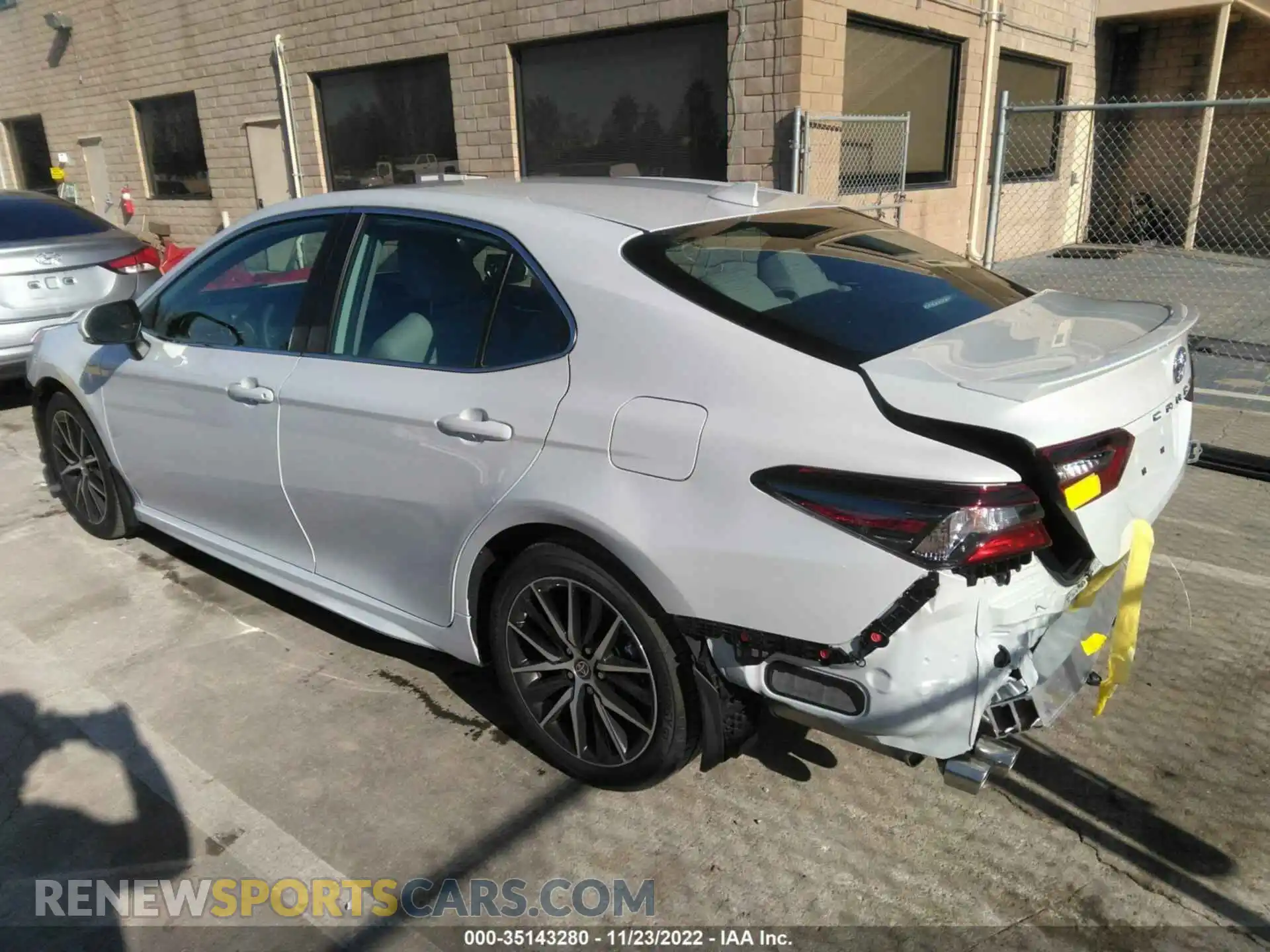 3 fotografías del automóvil dañado 4T1G31AK8PU047612 TOYOTA CAMRY 2023
