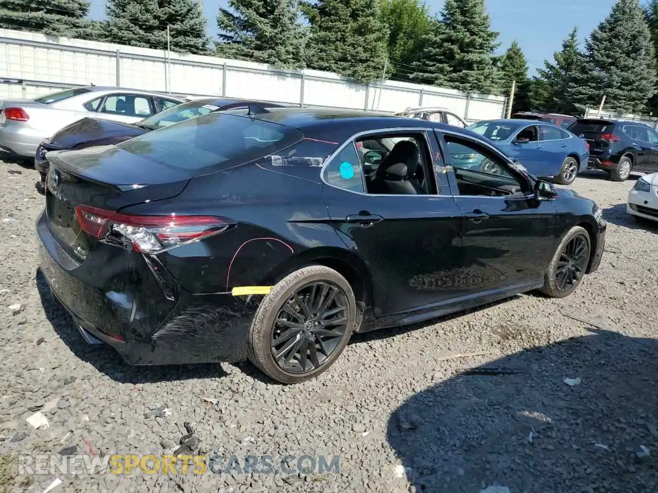 3 Photograph of a damaged car 4T1K31AK6PU609825 TOYOTA CAMRY 2023